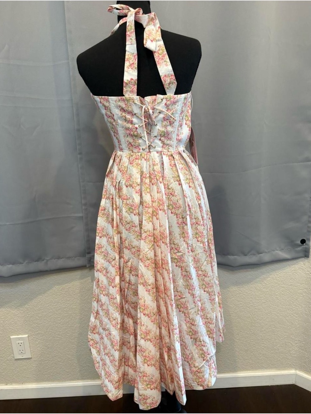 Lacemade Floral Halter Maxi Dress in Pink and Cream - Picture 5 of 8